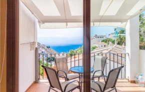 Awesome apartment in Almuñécar with Outdoor swimming pool, WiFi and 3 Bedrooms